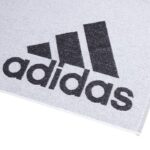 toalla adidas blanca logo
