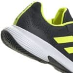 Detalle de las Zapatillas de pádel Adidas Gamecourt en color negro