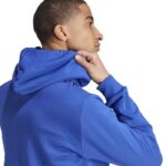 Detalle de la sudadera Adidas