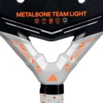 Pala-Adidas-Metalbone-Team-Light-2026-Centro