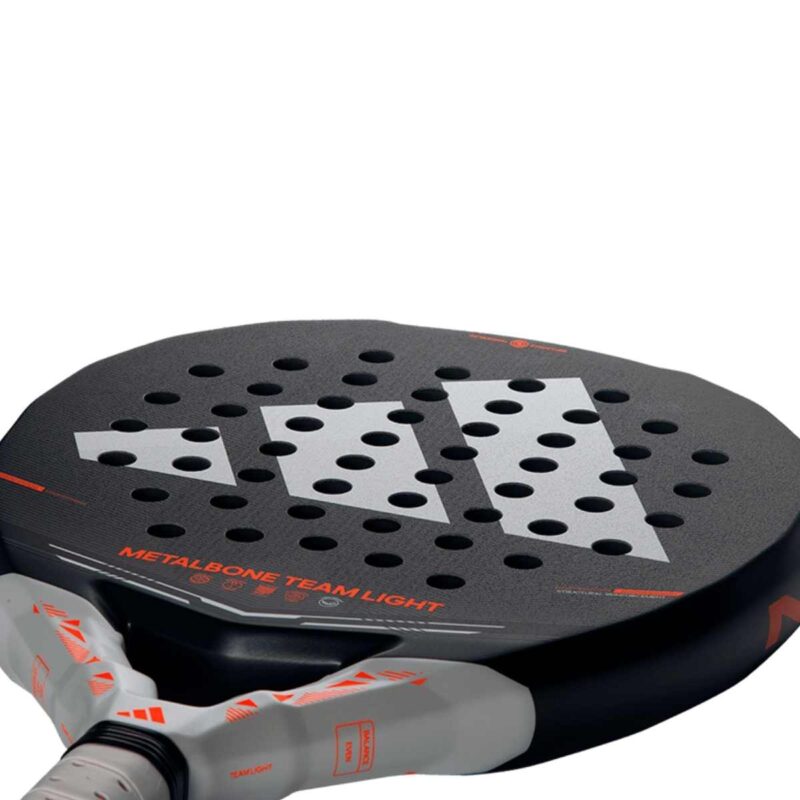 Pala-Adidas-Metalbone-Team-Light-2026-Recostada