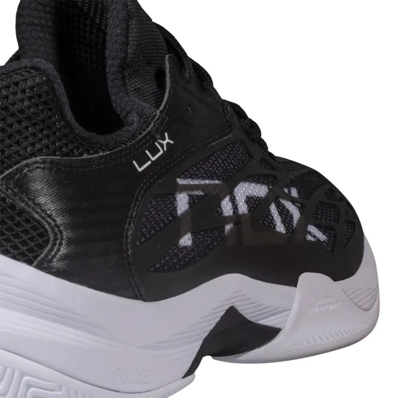 Detalle de las Zapatillas NOX AT10 LUX Negras