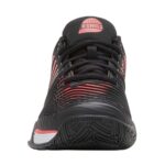 Detalle de las Zapatillas K-Swiss Express Light 3 Padel Negras/Rojas Detalle de las Zapatillas K-Swiss Express Light 3 Padel Negras/Rojas