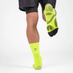 Detalle de los Calcetines Floky GRF Medium Amarillo Flúor Detalle de los Calcetines Floky GRF Medium Amarillo Flúor