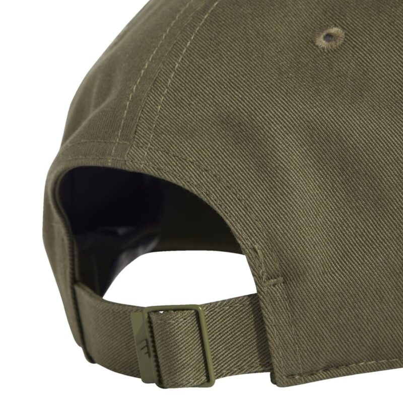 Detalle de la Gorra Adidas Baseball New Logo Verde Oliva