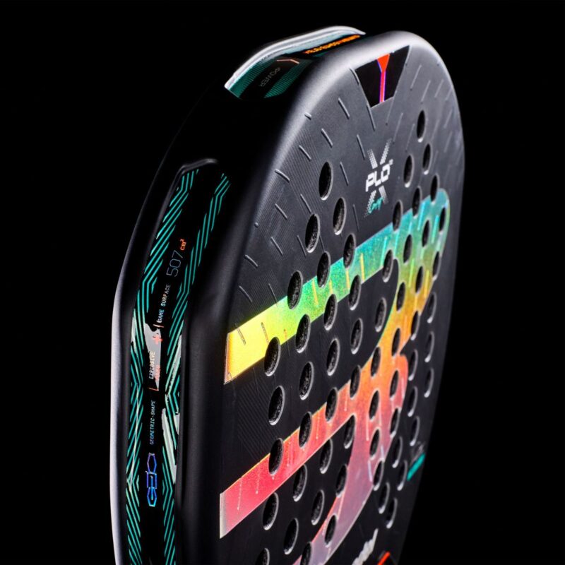 Detalle de la Pala Bullpadel XPLO Comfort 2027
