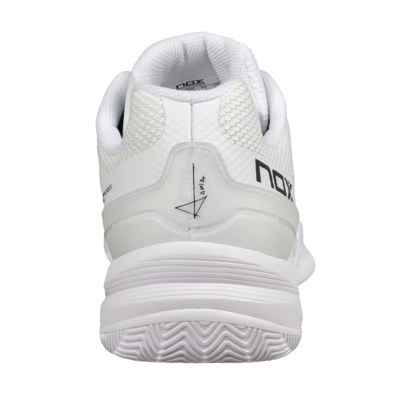 Detalle de las Zapatillas NOX AT10 Pro Blancas